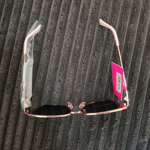 Betsey Johnson Women's Soul Shine Cateye Sunglasses - Picture 2 of 7